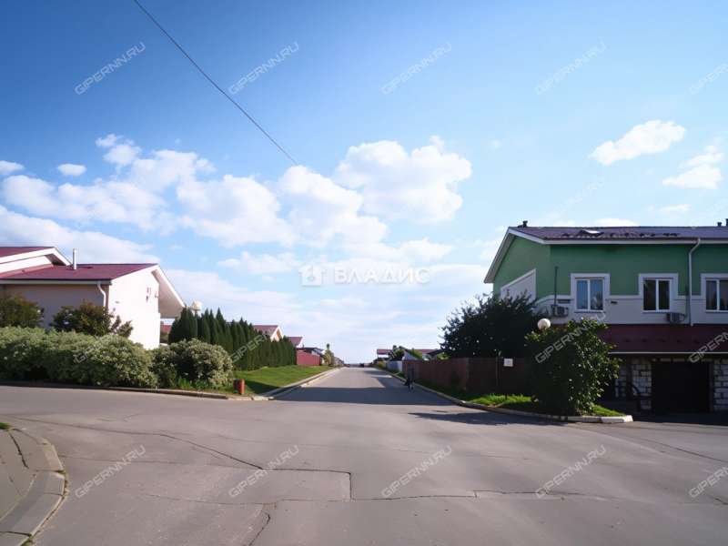 дом на улице Цветочная село Каменки