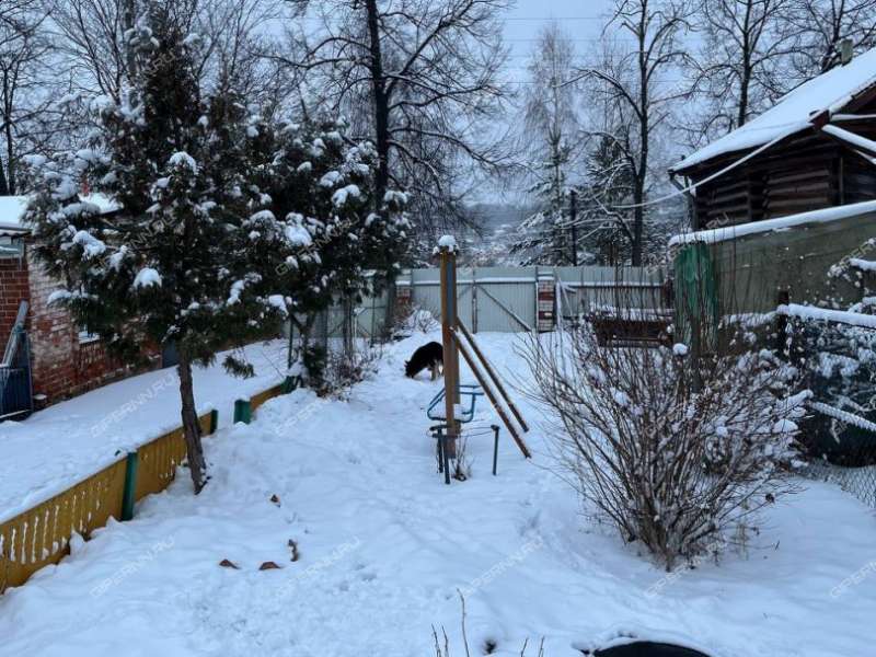 дом на улице Ленина село Работки