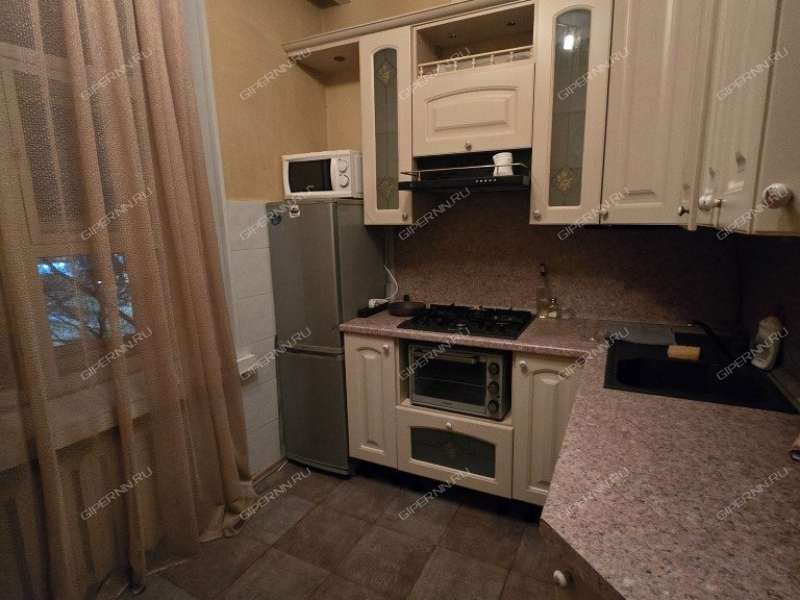 трёхкомнатная квартира на улице Ярошенко дом 1