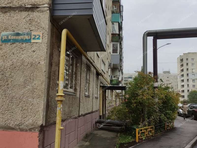 трёхкомнатная квартира на улице Коминтерна дом 22