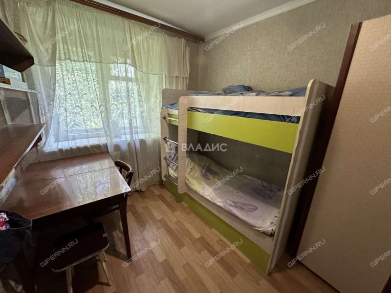 четырёхкомнатная квартира на улице Баумана дом 50 к1