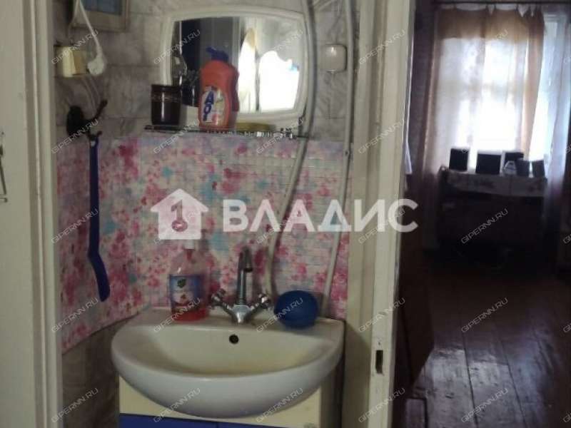 дом на улице Калинина город Семёнов
