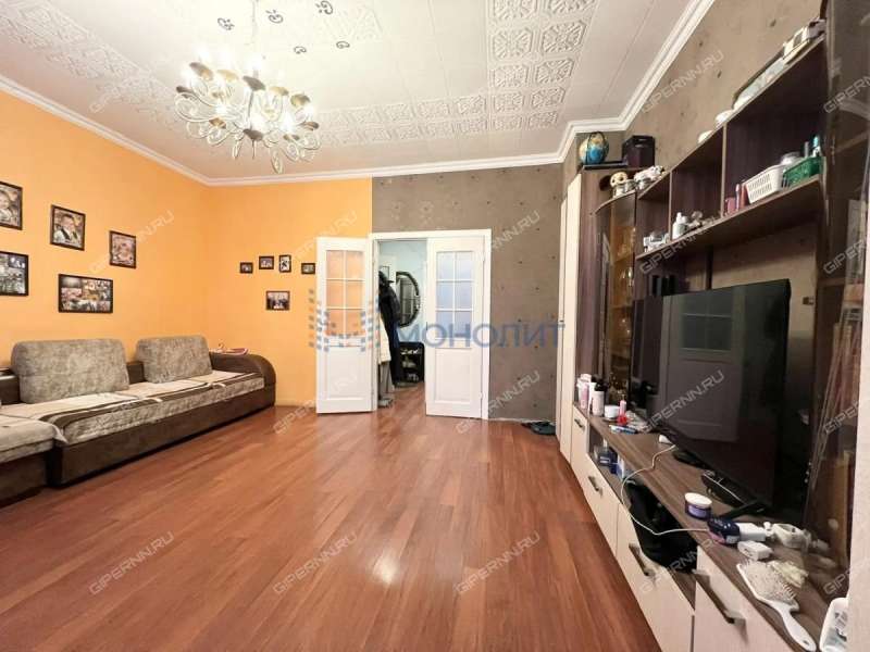 трёхкомнатная квартира на проспекте Ильича дом 33