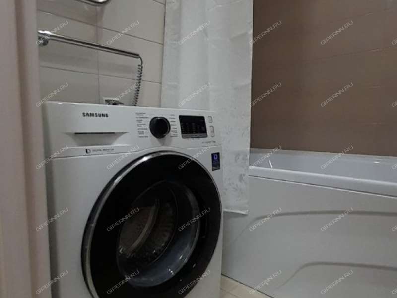 трёхкомнатная квартира на проспекте Героев Донбасса дом 16