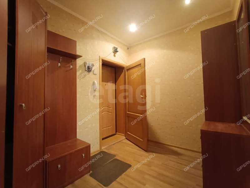 трёхкомнатная квартира на улице Чаадаева дом 19