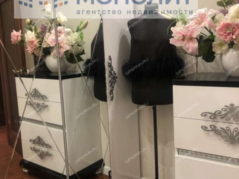 трёхкомнатная квартира на улице Октябрьской Революции дом 60