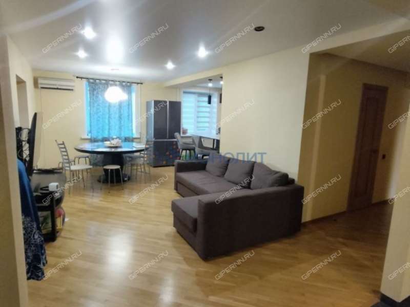 четырёхкомнатная квартира на Казанском шоссе дом 10 к2