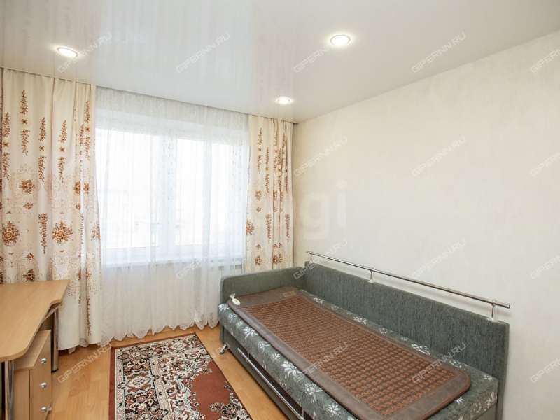 трёхкомнатная квартира на Днепропетровской улице дом 16