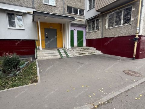 2-komnatnaya-poselok-40-let-oktyabrya-ul-kosmicheskaya-d-46 фото