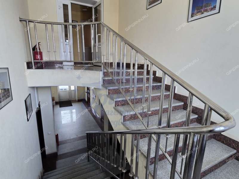 помещение под помещение свободного назначения на Торфяной улице