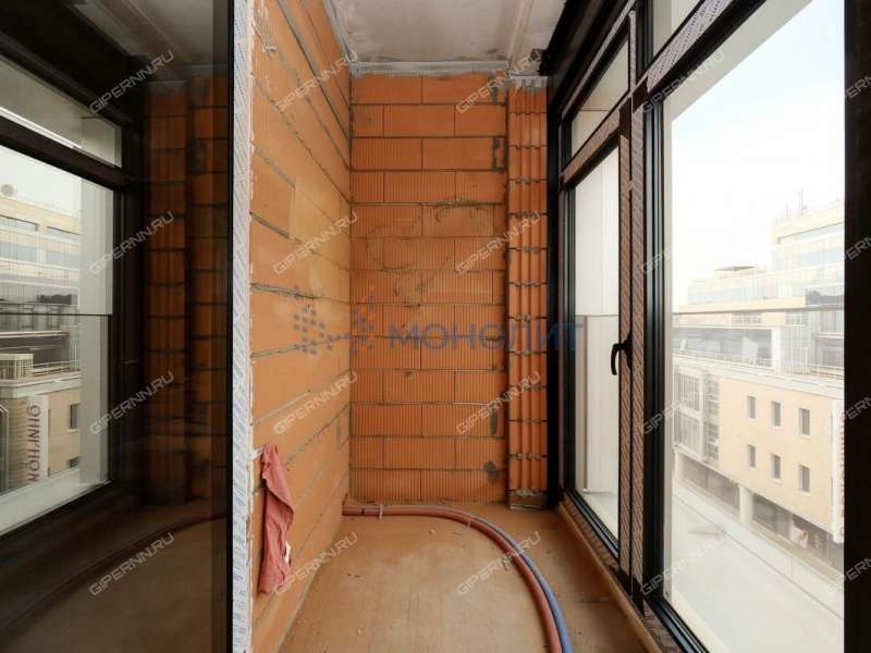 трёхкомнатная квартира в новостройке на Октябрьской улице дом 21