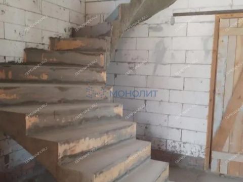 dom-selo-starkovo-volodarskiy-rayon фото