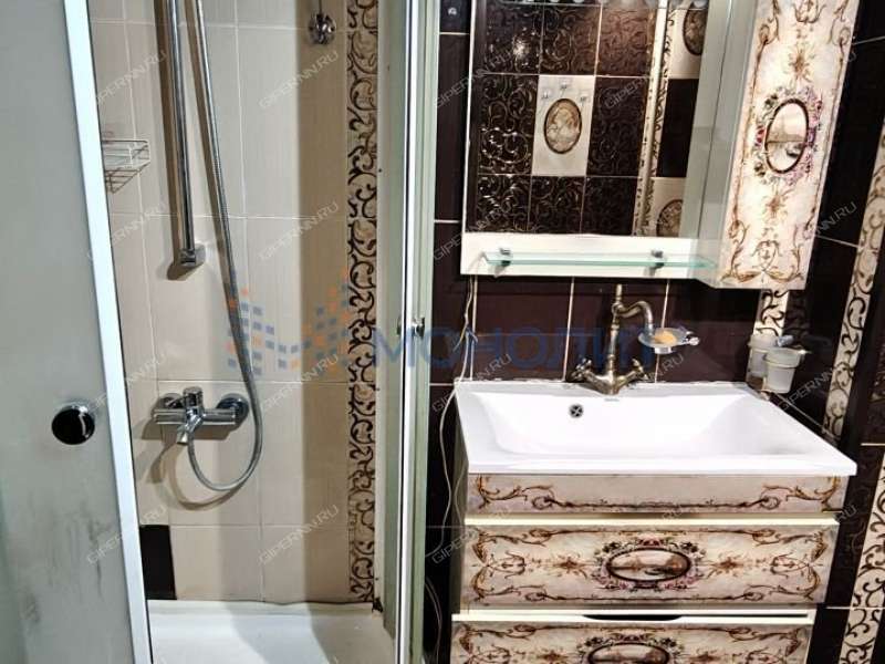 трёхкомнатная квартира в Центральном микрорайоне дом 1 город Выкса