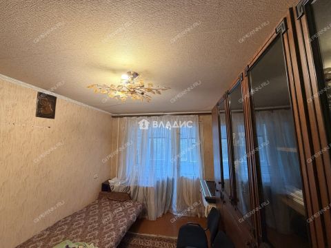1-komnatnaya-ul-strokina-d-3a фото
