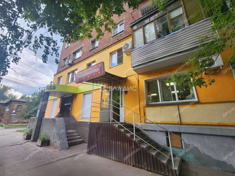 помещение под торговую площадь на улице Октябрьской Революции