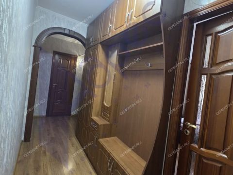 3-komnatnaya-nab-volzhskaya-d-5 фото
