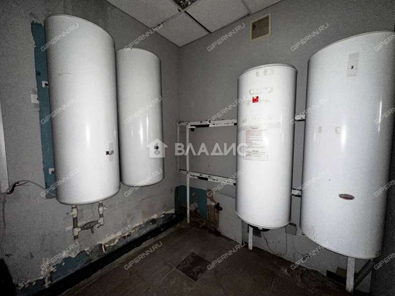 здание под офис, торговую площадь на Московском шоссе