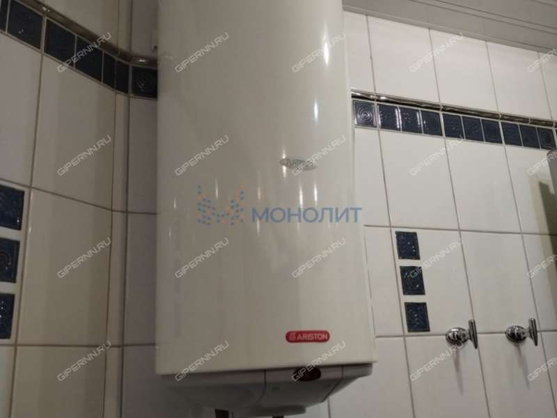 четырёхкомнатная квартира на улице 40 лет Октября дом 5б