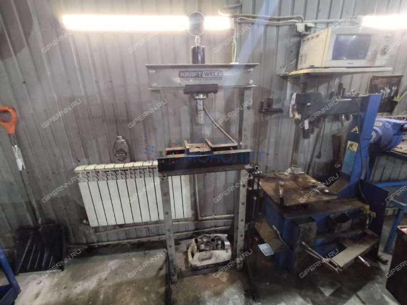 здание под склад, недвижимость под автобизнес на улице Григоровича