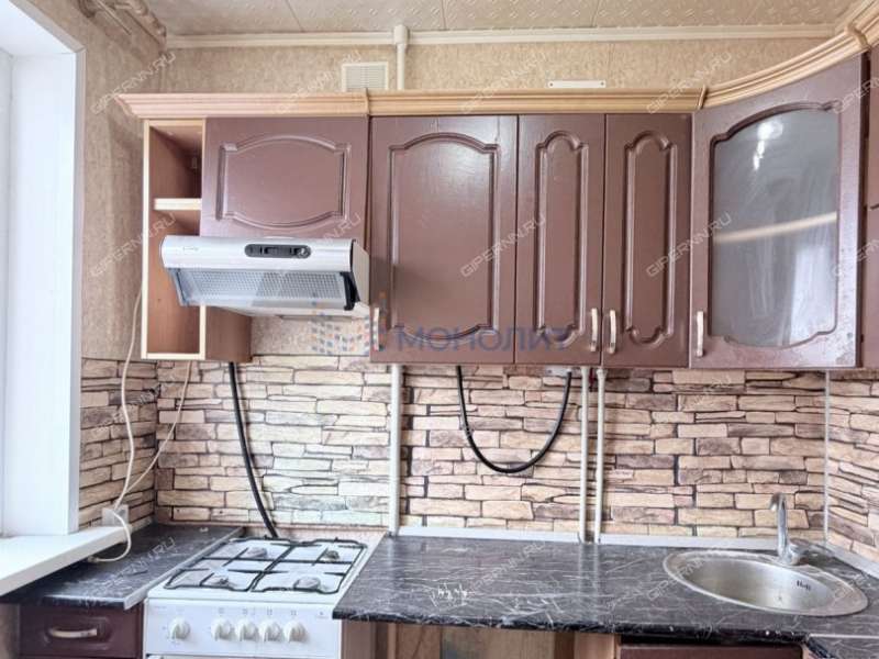 трёхкомнатная квартира на Коммунистической улице дом 24 село Починки