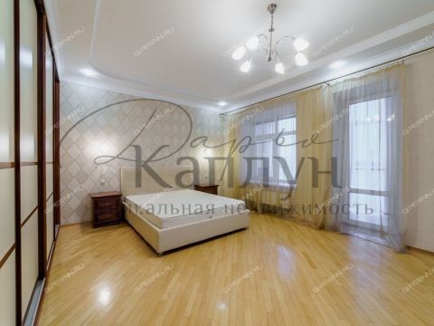 4-komnatnaya-ul-minina-d-9-4 фото