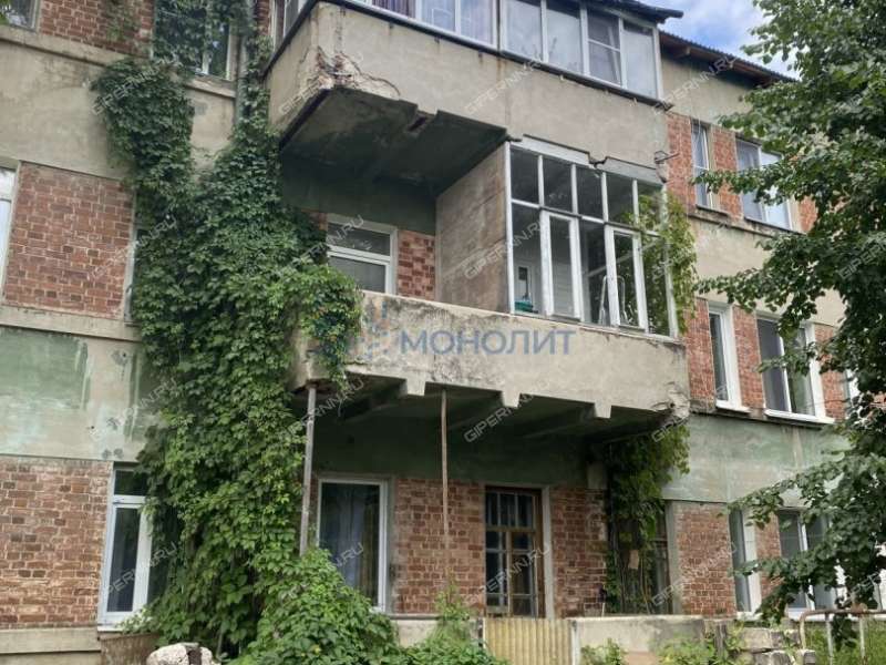 трёхкомнатная квартира на улице Школьная дом 10 посёлок Память Парижской Коммуны (ППК сельсовет