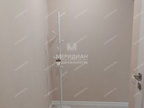 1-komnatnaya-ul-geroya-sovetskogo-soyuza-prygunova-d-1 фото
