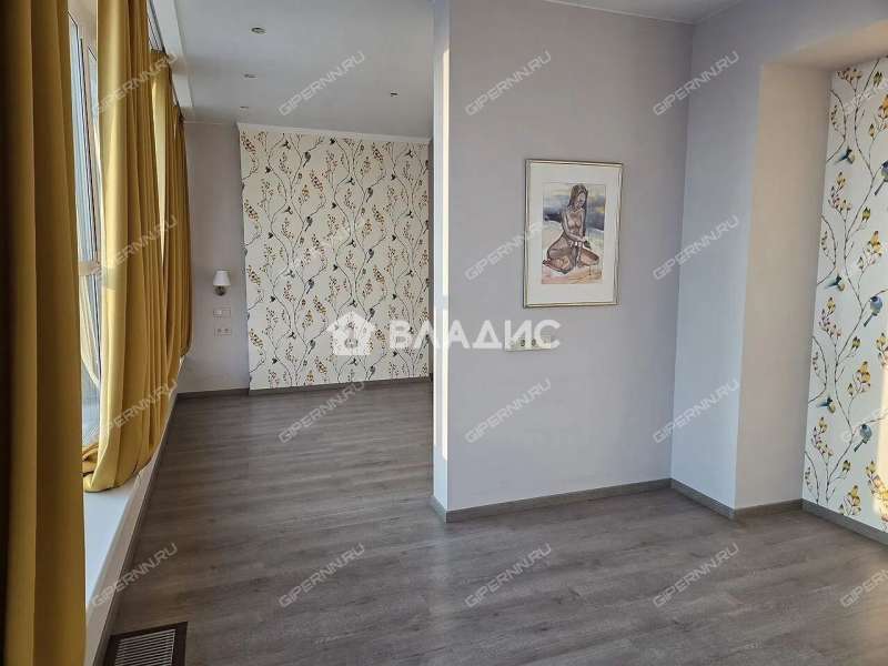 трёхкомнатная квартира в Корейском переулке дом 8