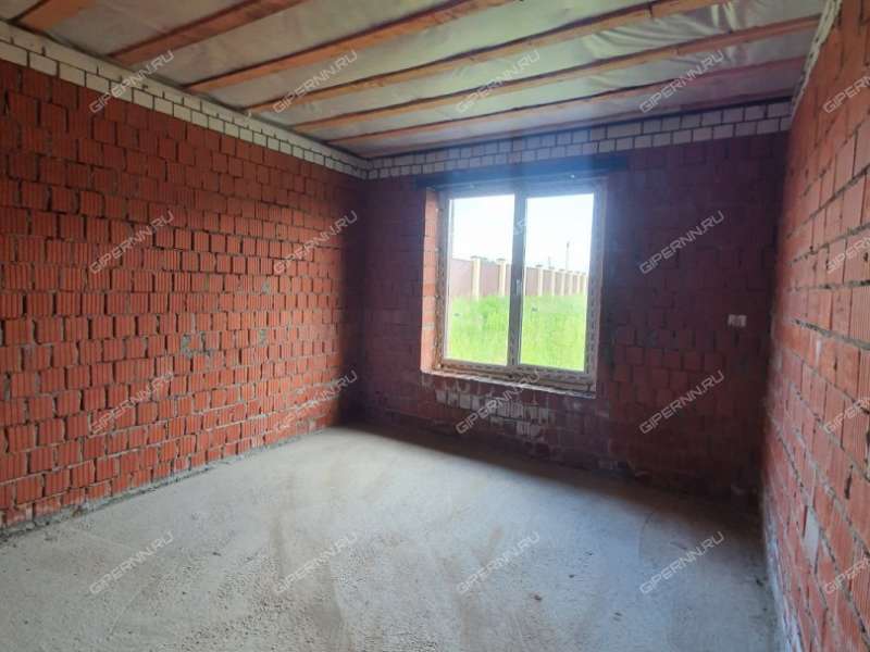 дом на Центральной улице деревня Подвалиха