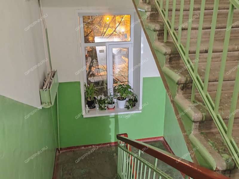 комната в доме 8/15 на Алексеевской улице