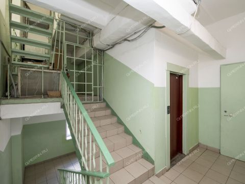 4-komnatnaya-ul-osharskaya-d-88-k1 фото