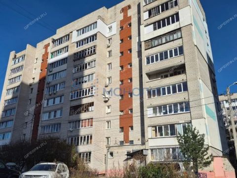 3-komnatnaya-ul-vyatskaya-d-3 фото