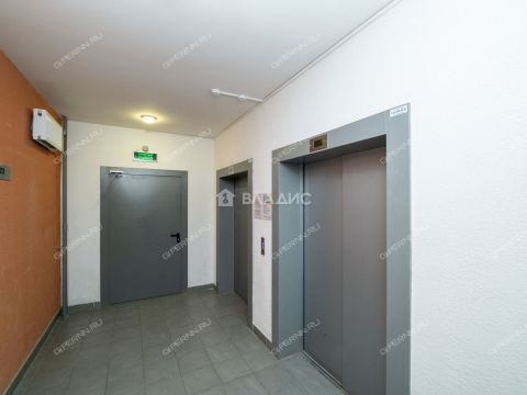 1-komnatnaya-ul-geroya-sovetskogo-soyuza-safronova-d-7-k1 фото