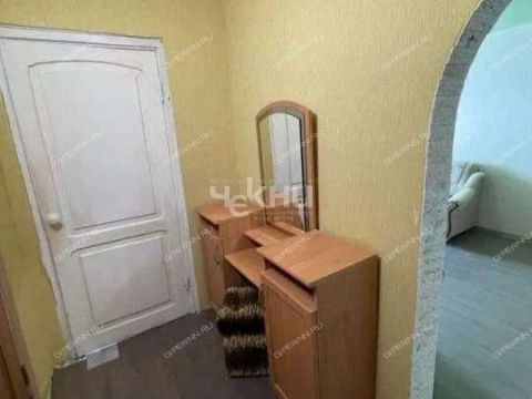 3-komnatnaya-ul-verhnepecherskaya-d-8-k2 фото