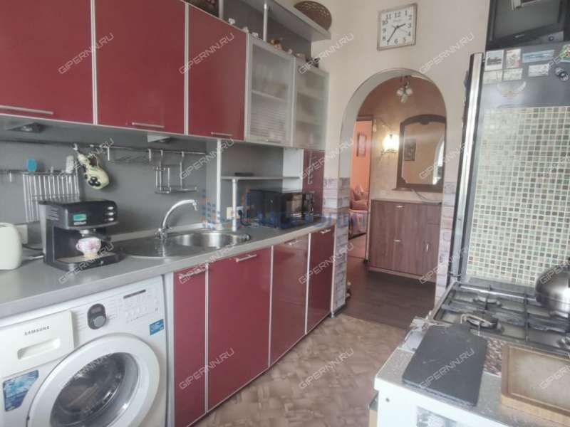 трёхкомнатная квартира на Перекопской улице дом 3