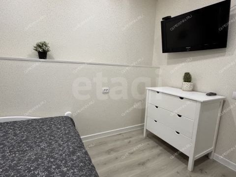 3-komnatnaya-nab-volzhskaya-d-10 фото