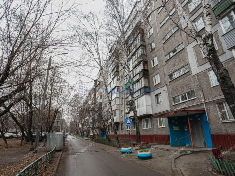 1-komnatnaya-prosp-busygina-d-9 фото