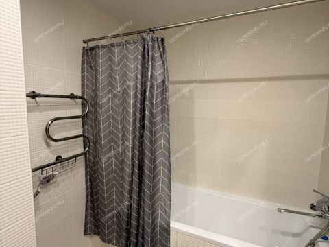 2-komnatnaya-ul-romantikov-d-12 фото