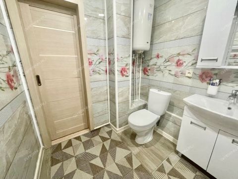 1-komnatnaya-nab-nizhne-volzhskaya-d-1 фото