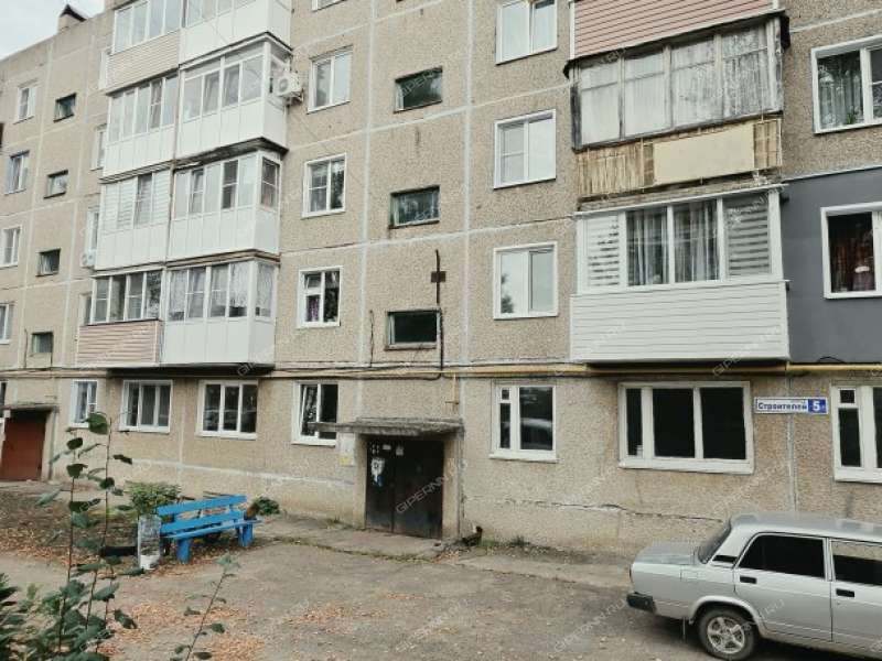 трёхкомнатная квартира на улице Строителей дом 5 город Лысково