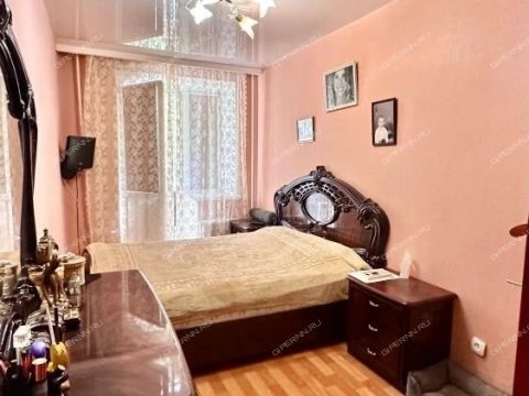 3-komnatnaya-ul-strokina-d-15 фото