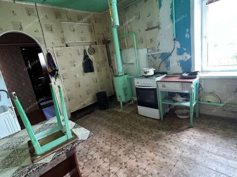 дом на Центральная село Асташиха