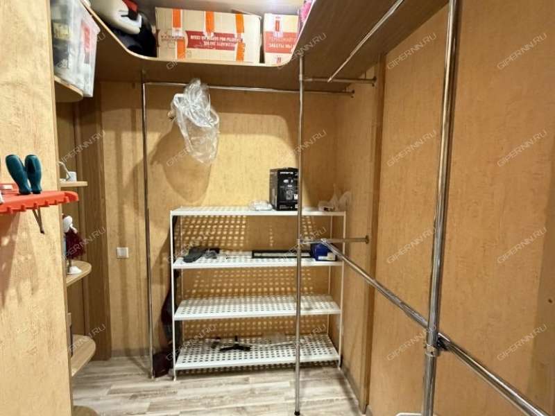 трёхкомнатная квартира на Молодёжном проспекте дом 31/2