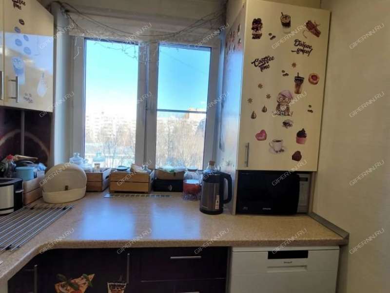 трёхкомнатная квартира в 6-м микрорайоне дом 45