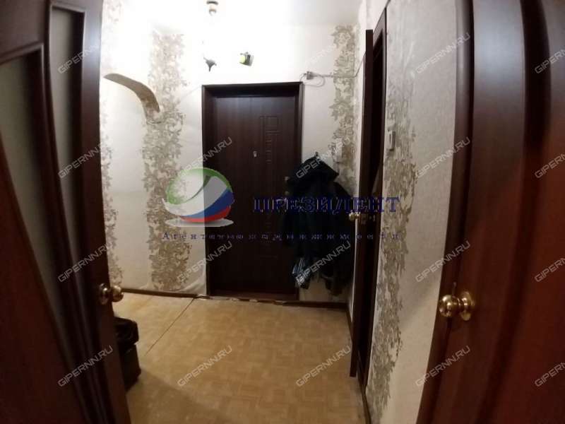 трёхкомнатная квартира на Красноуральской улице дом 3а