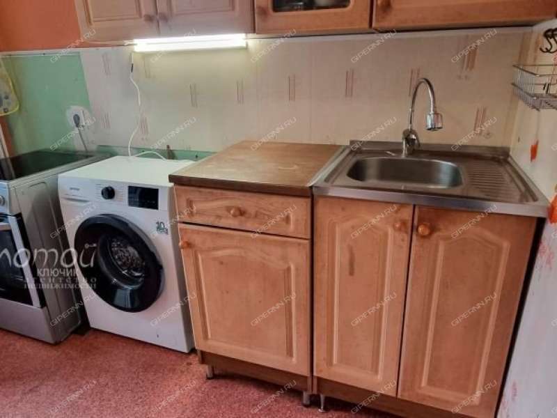 однокомнатная квартира на улице Юлиуса Фучика дом 10/4