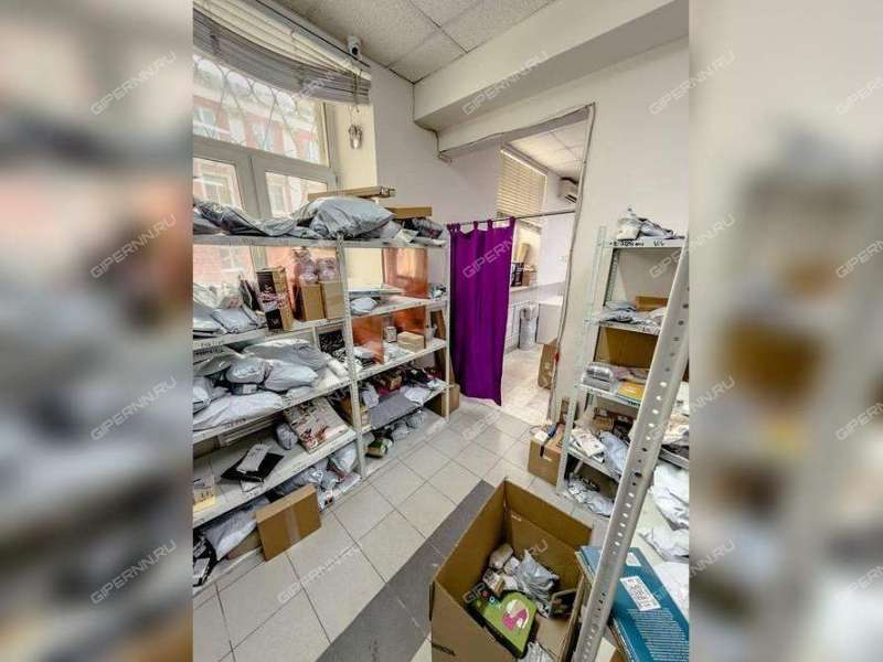 помещение под коммерческую недвижимость на Совнаркомовской улице