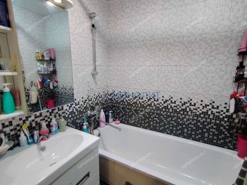 трёхкомнатная квартира на улице Зайцева дом 22