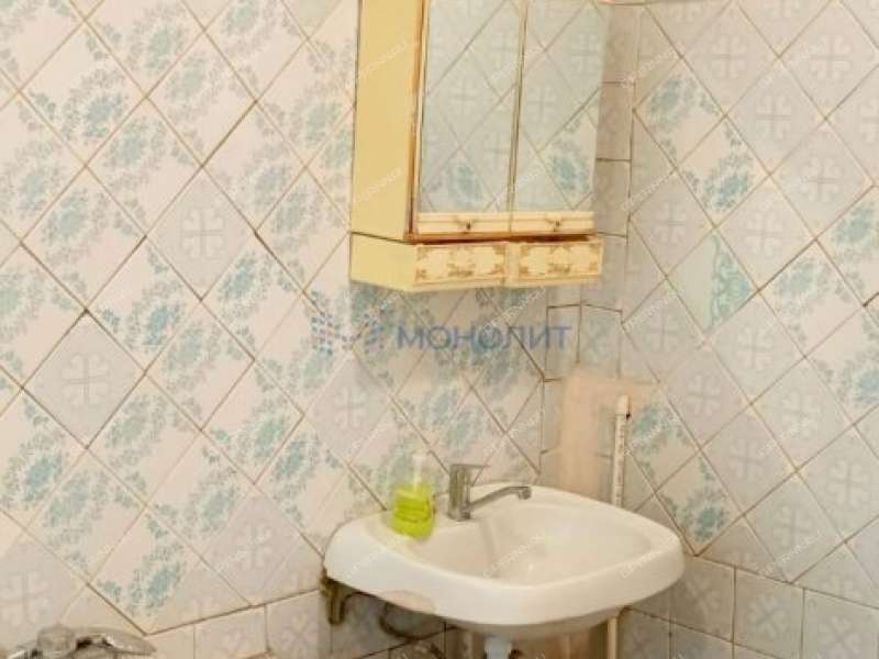 трёхкомнатная квартира на улице Героя Безрукова дом 8