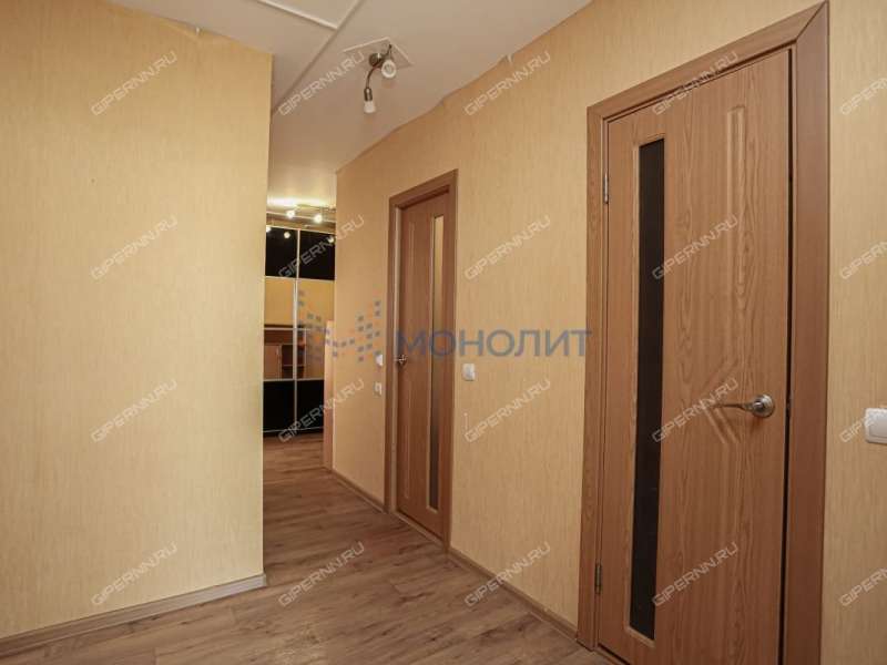 трёхкомнатная квартира на улице Академика Сахарова дом 105